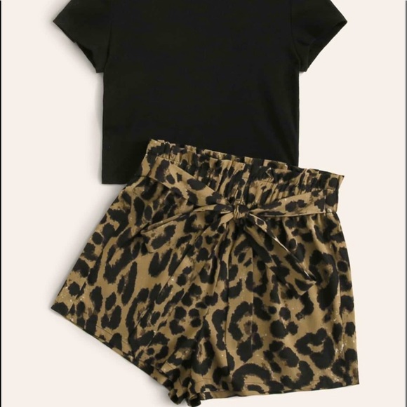 GIFTED💥Brown Leopard Print Shorts /w Tie - Picture 2 of 6